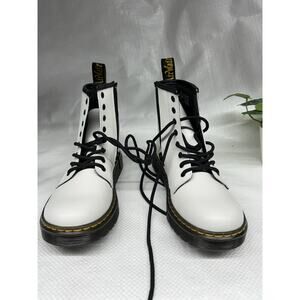 Dr. Martens Boots Womens 2 White Leather 1460 8 Eye Airwair Docs Combat Boots